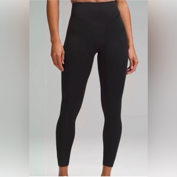 lululemon athletica Pants - NWOT New LULULEMON Breezethrough High-rise Leggings